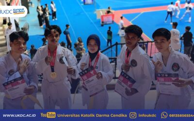 Tim Taekwondo UKDC Rebut 5 Medali Emas di Ajang Kejuaraan Taekwondo Kota Surabaya