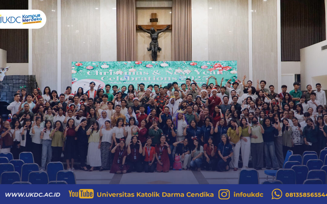 Kasih yang Menyatukan Keluarga: Natal dan Tahun Baru Bersama Sivitas Akademika UKDC